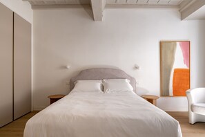 Autumn, Bedroom, Spring, Summer