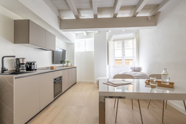 Autumn, Kitchen, Spring, Summer