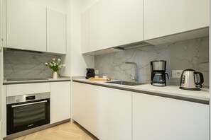 Autumn, Kitchen, Spring, Summer