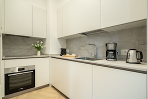 Autumn, Kitchen, Spring, Summer