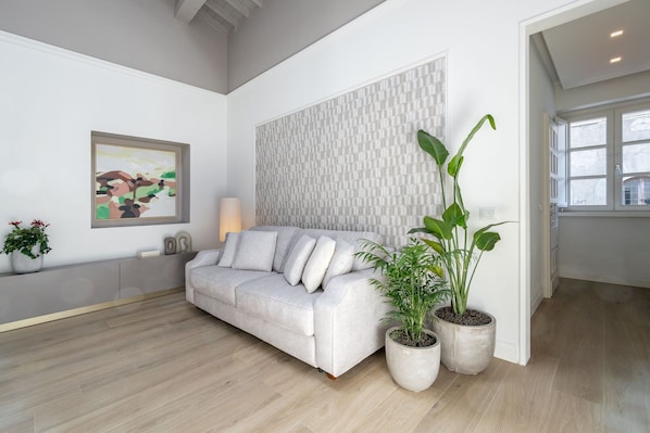 Autumn, Living Room, Spring, Summer