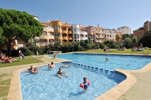 Schwimmbad des Ferienhauses