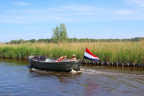 Nærtved liggende omgivelser (sommer) (< 1 km)