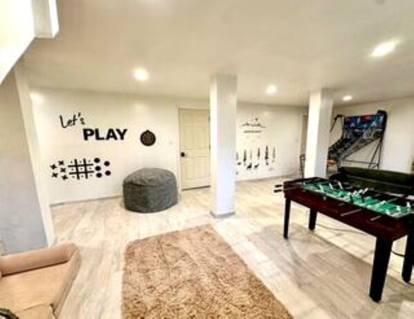 Spielezimmer
