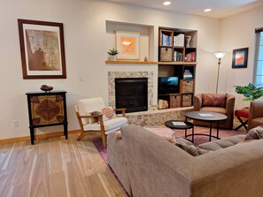 Living Room with Fireplace and Smart TV | Lots of comfortable seating!