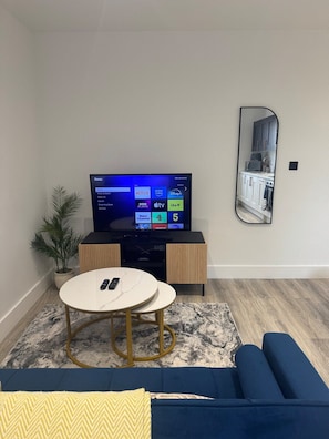 Living Room / Lounge