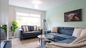 Living Room / Lounge