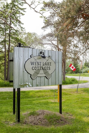 Welcome to West Lake Cottages!