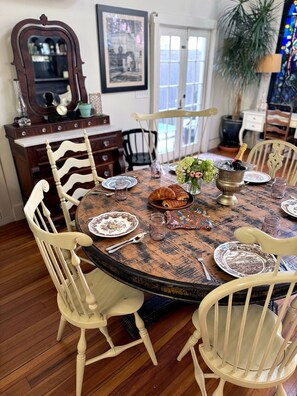 You can seat up to 8 comfortable around the large farm table
