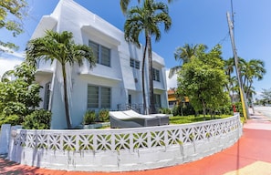This amazing resort has many great amenities and fun activities for the whole family!