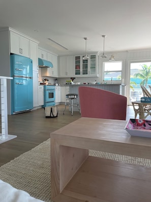 Open floor kitchen and dining room