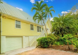 11525 Chapin Ext.jpg