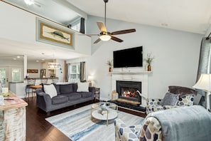 1716 Blue Heron - Living Area 1