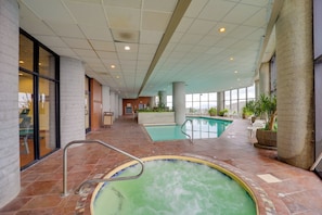 Sugar Top Resort | Community Pool & Hot Tub