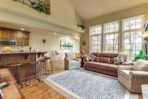 Living Room | 1st Floor | Flat-Screen TV w/ Cable