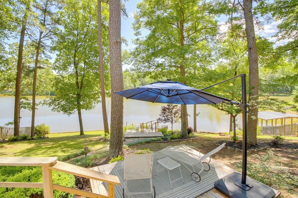 Hot Springs Vacation Rental | 2BR | 2BA | 1,344 Sq Ft | 2 Steps to Enter
