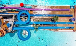 Big Kahuna's Waterpark Is Located A Few Feet Away