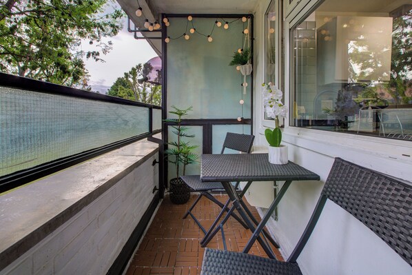 Chinatown-style terrace with lush private garden.