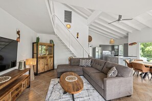 Living room (2)