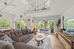 Living room (1)