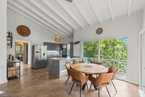 Kitchen and dining area (1)