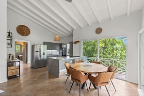 Kitchen and dining area (1)