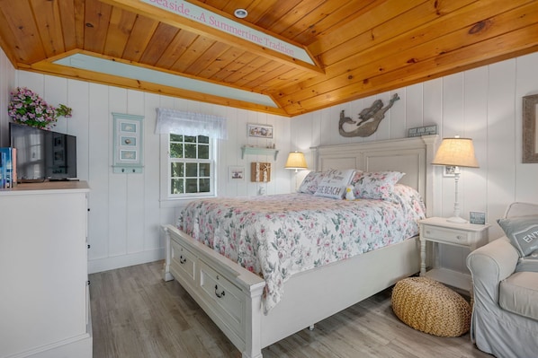Queen Bed