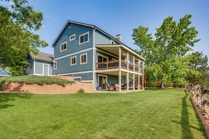 Home Exterior | Shared Backyard