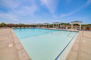 Skyview Home Community | Community Amenities