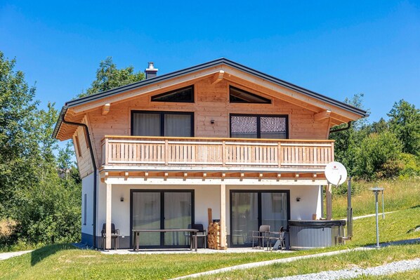 Extérieur maison de vacances [été]