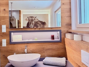 Badezimmer 1