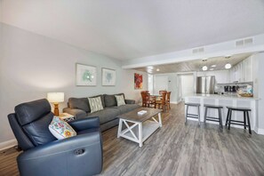 Spacious Main Floor Living Space 