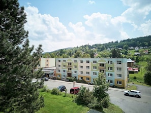Arbre, Zone RĂ©sidentielle, Ătablissements Humains, Appartement, Banlieue, Familiale, Cumulus, Voiture Compacte, Parking