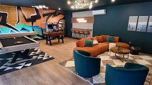 Spielezimmer
