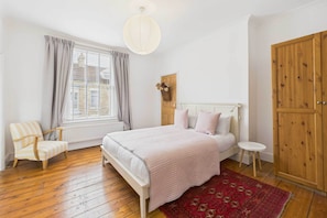 Salty Place, Saltburn-by-the-Sea - Host & Stay