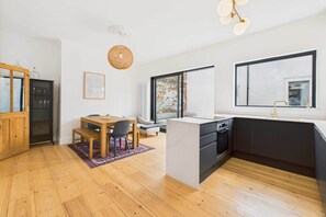 Salty Place, Saltburn-by-the-Sea - Host & Stay