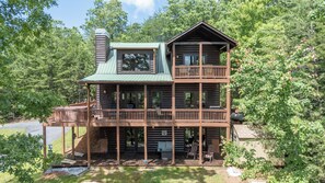 Heavens View - Exterior