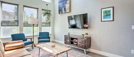 Living Room | Smart TV and Vaulted Ceilings (main level)