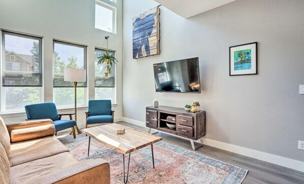 Living Room | Smart TV and Vaulted Ceilings (main level)