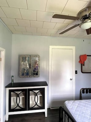 Bedroom (2)