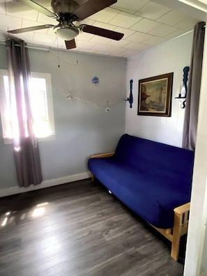 Living Room with futon (1)