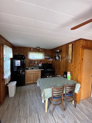 Kitchen (1)