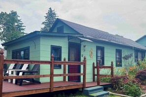 Cabin #3 Exterior/Deck