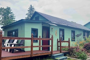Cabin #3 Exterior/Deck