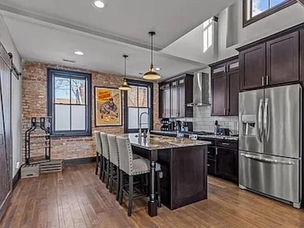 Private kitchen