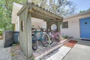 Exterior | 4 Bikes
