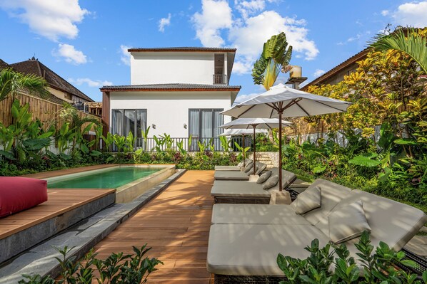 Sun deck