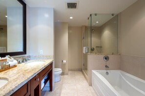 HKK-234 Open layout with dual sinks and luxury countertops