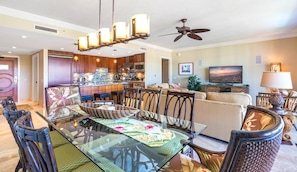 HKH-603 Elegant dining space perfect for sunset dinners.