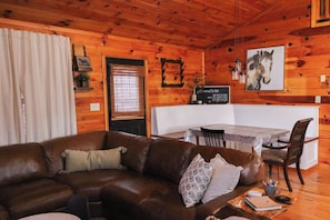 Airbnb cabin 37